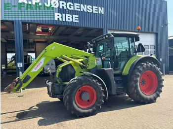 Tractor CLAAS Arion 650