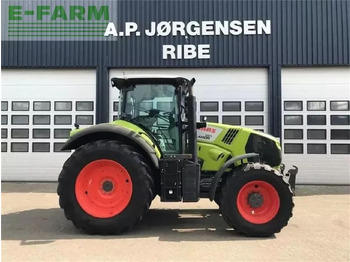 Tractor CLAAS Axion 810