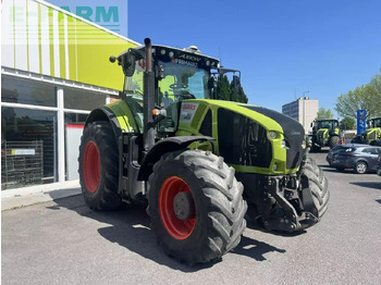 Tractor CLAAS Axion 920