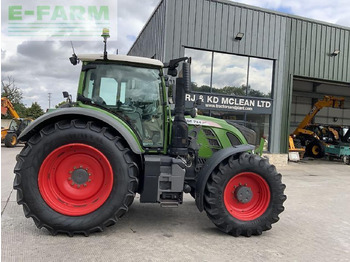 Tractor FENDT 724 Vario