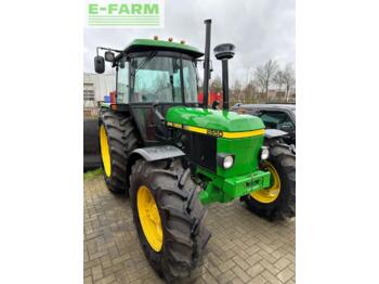 Tractor JOHN DEERE 2850