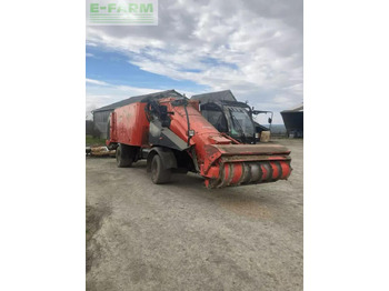 Veeteelt materiaal KUHN