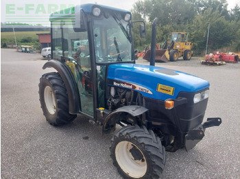 Tractor NEW HOLLAND
