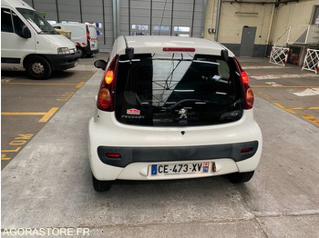 Personenwagen PEUGEOT