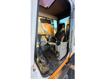 Graafmachine pelle liebherr A914 LITRONIC - 2002 - 20 000 heures ENTRETIEN LIEBHERR: afbeelding 2 Graafmachine pelle liebherr A914 LITRONIC - 2002 - 20 000 heures ENTRETIEN LIEBHERR: afbeelding 2