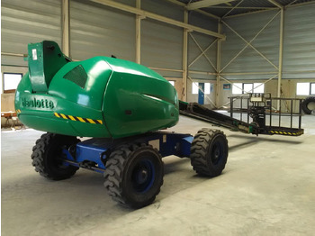 Telescoophoogwerker HAULOTTE