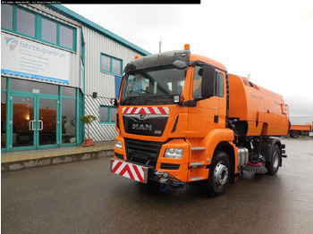 Veegwagen BUCHER