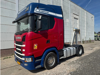 Trekker SCANIA S 450