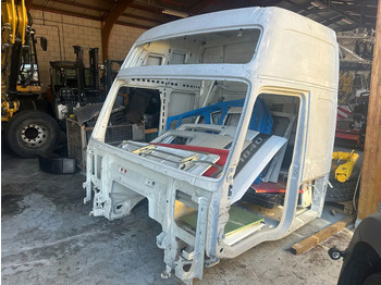 Cabine en interieur VOLVO FH