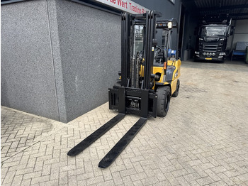 LPG heftruck Caterpillar GP35 Triplo 430 Freelift / Sideshift / 4e Functie LPG 2008: afbeelding 4