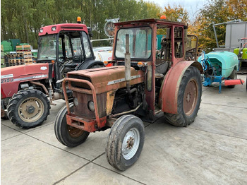 Tractor MASSEY FERGUSON 100 series