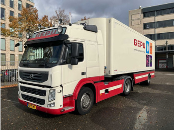 Vrachtwagen VOLVO FM13