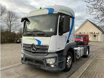 Vrachtwagen MERCEDES-BENZ Actros 1843