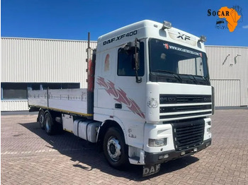 Vrachtwagen met open laadbak DAF XF 95