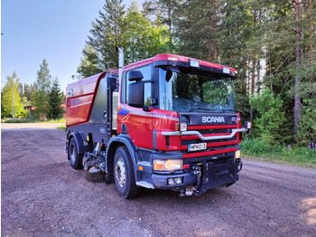 Veegwagen SCANIA P94