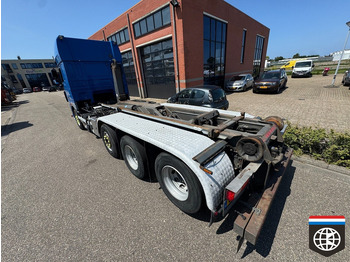 Haakarmsysteem vrachtwagen DAF XF 105.460 8X2/4 - 30t hooklift - CLEAN HOLLAND TRUCK: afbeelding 2