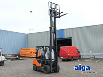 Diesel heftruck DOOSAN