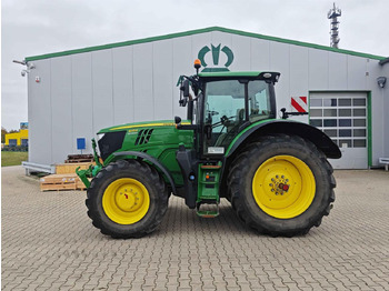 Tractor John Deere 6215R: afbeelding 2