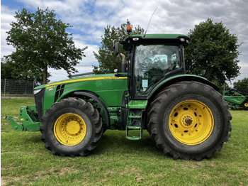 Tractor JOHN DEERE 8R Series