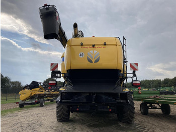 Maaidorser New Holland CX 8.90: afbeelding 2