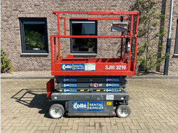 Knikarmhoogwerker SKYJACK