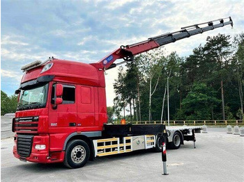 Vrachtwagen met open laadbak DAF XF 105