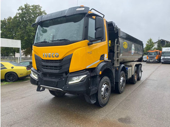 Kipper vrachtwagen IVECO