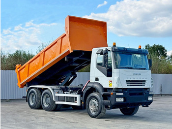 Kipper vrachtwagen IVECO Trakker