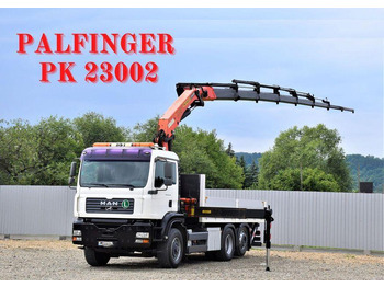 Vrachtwagen met open laadbak MAN TGA 26.430