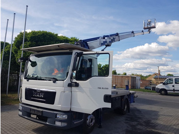 Vrachtwagen met open laadbak MAN TGL 8.150