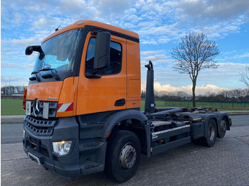 Vrachtwagen met open laadbak MERCEDES-BENZ
