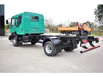 Chassis vrachtwagen Renault MIDLUM 4x4 DOKA DUBEL KABINE CHASSIS: afbeelding 4