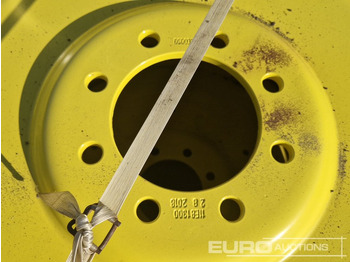 Band John Deere 15x38 Fixed Rear Rims, Center Bore: 152mm, Pitch Circle: 221mm, 8 Screw Holes (No.AL118365): afbeelding 5