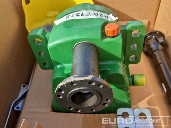 Landbouwmachine Unused Sauter Front PTO Kit, 1000RPM, 110kW / 150HP, 6 Spline, 1-3/8" Shaft, Counterclockwise Rotation to suit John Deere 6135M, 6145M, 6155M, 6175M, 6195M: afbeelding 3
