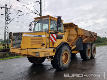 Kiepwagen met knikbesturing VOLVO A25C
