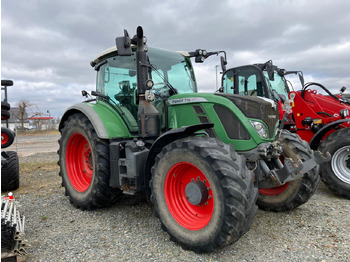 Tractor FENDT 718 Vario