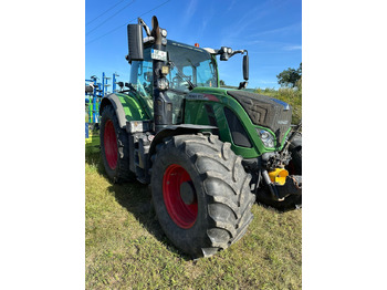 Tractor FENDT 718 Vario