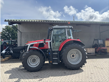 Tractor MASSEY FERGUSON 100 series