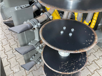 Leasing Pel-Tuote Gülle Schlitzgerät 8m Pel-Tuote Gülle Schlitzgerät 8m: afbeelding 5