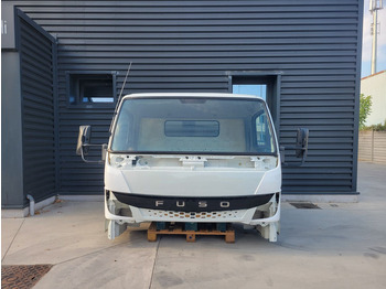Cabine en interieur MITSUBISHI