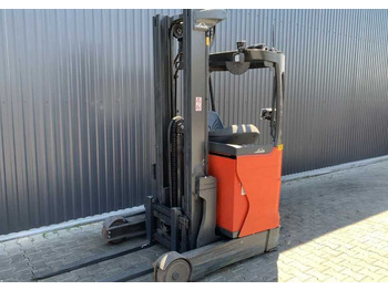 Reach truck LINDE R