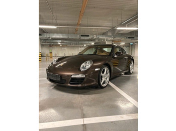 Personenwagen PORSCHE