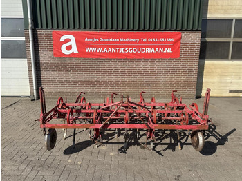 Cultivator