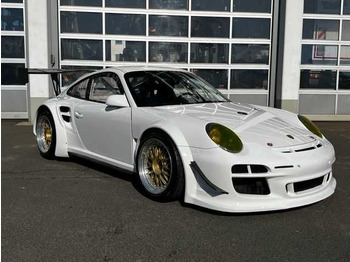 Personenwagen PORSCHE
