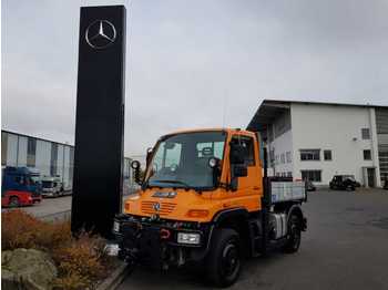 Vrachtwagen met open laadbak, Gemeentelijke machine/ Speciaal Unimog Mercedes-Benz U300 4x4 Hydraulik Standheizung: afbeelding 1