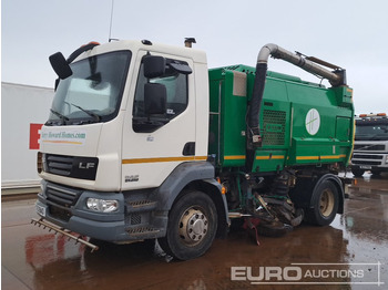 Veegwagen DAF LF 55 220