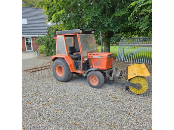 Gemeentelijke tractor KUBOTA
