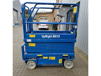 Schaarlift UPRIGHT