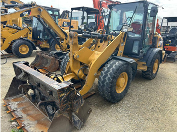 Wiellader CATERPILLAR 906M