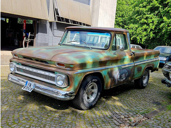 Sedan CHEVROLET